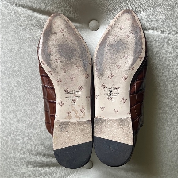 MaxMara Brown Leather Crocodile Embossed Loafer Slides, Size 39 - Picture 9 of 11